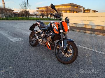 KTM Duke 125