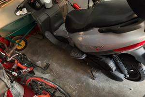 Scooter madison già assicurato e bollo