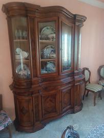 mobili in legno di valore 