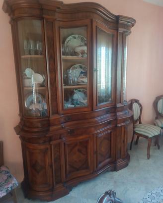 mobili in legno di valore 