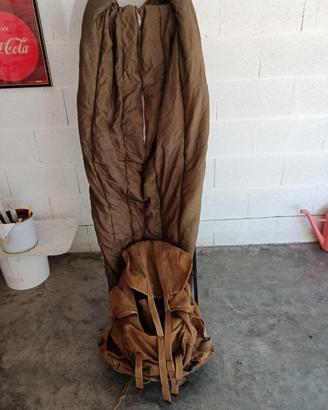 zaino con sacco a pelo militare 