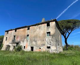CASA SEMINDIPENDENTE A PONTECORVO