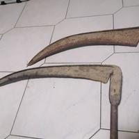 Falce per fieno antica