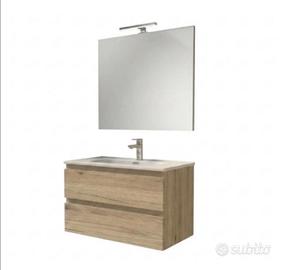 Mobile e specchio con led