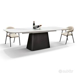 Nuovo tavolo allungabile in ceramica di design
