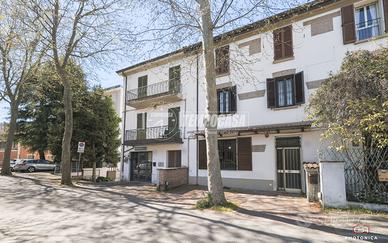 Ampio appartamento indipendente in trifamiliare -