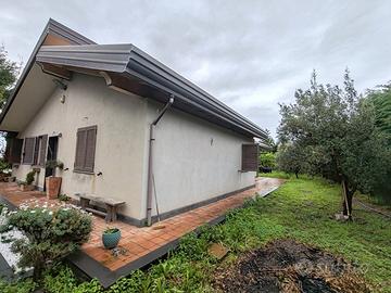 Rifinita villetta a Santa Maria di Licodia