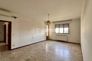 QUADRILOCALE CON CANTINA E GARAGE