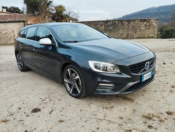 Volvo V60 R Design D3 5 cilindri 