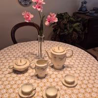 servizio d'epoca da caffè in porcellana 