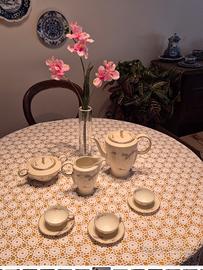 servizio d'epoca da caffè in porcellana 