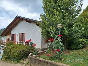 Villetta  indipendente  con giardino