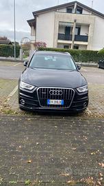 Audi Q3  S Line  4 x 4  177cv  autom.comandi al vo