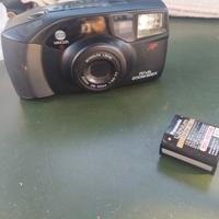 Macchina fotografica a rullino 