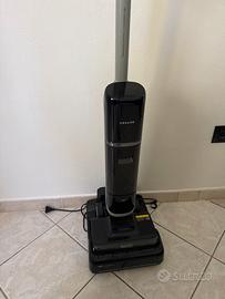 Scopa lava pavimenti ed aspirapolvere
