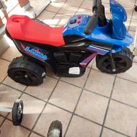 Moto giocattolo elettrica 