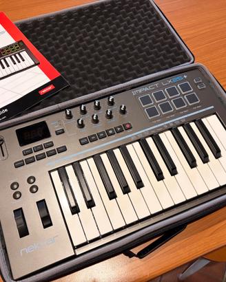 Tastiera MIDI Nektar Impact LX25+ con valigetta