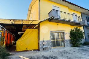 PORZIONE DI BIFAMILIARE A POMPIANO