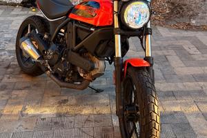 Ducati Scrambler 400 Sixty2