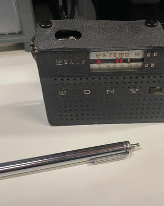 Radio transistor Sony TR-714 anni 50 60 d’epoca
