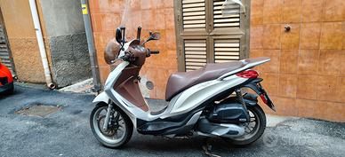 Piaggio Medley 125