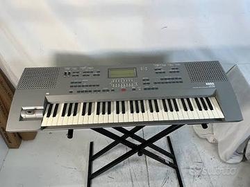 Tastiera arranger korg is50