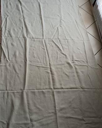 Tenda misto lino, ricamata 