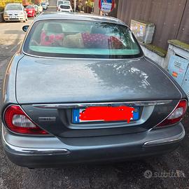 JAGUAR XJ8