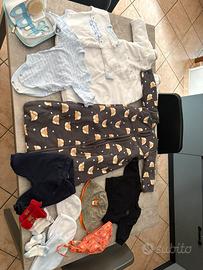 Sacchi nanna, abbigliamento vario e kit igiene