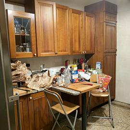 CUCINA COMPONIBILE IN LEGNO MASSELLO NOCE COMPLETA