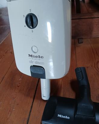 scopa elettrica Miele 