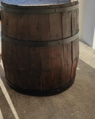 Angolo bar botte in legno