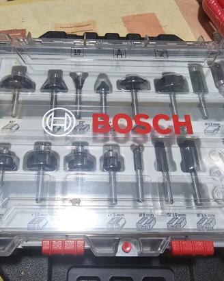 Set Frese Bosch 15 Pezzi -  NUOVO