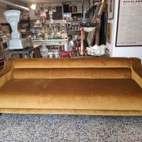 Divano letto vintage in velluto