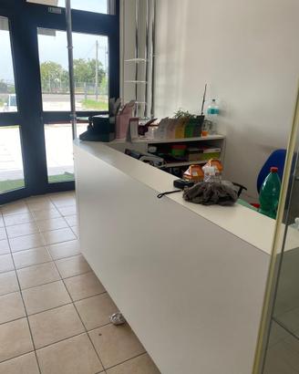 Arredamento completo per negozio