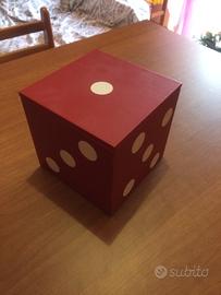 Dado apribile contenente 7 giochi