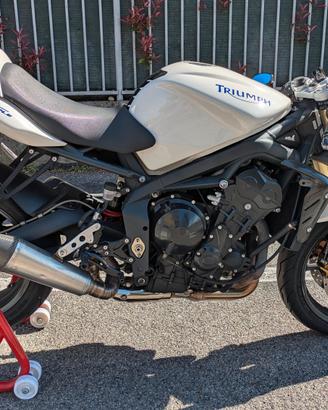 Triumph street triple 675
