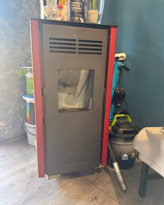 Stufa a pellet 7kw usata 1stagione