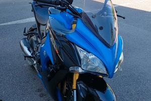 moto suzuki  1000