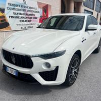 MASERATI Levante 330 CV MHEV AWD GT TETTO 21 IVA E