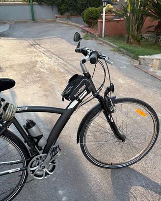 Bicicletta Trekking BTwin Super Accessoriata