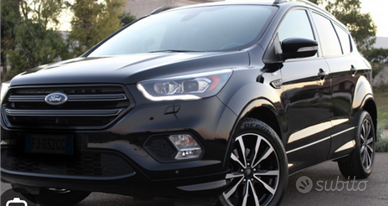 Ford Kuga 1.5 TDCI 120 CV 2WD ST Line