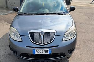 LANCIA Ypsilon 2011