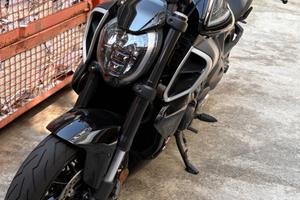 Ducati DIAVEL V4