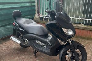 XMAX Yamaha Motor