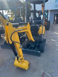 MINI ESCAVATORE 10 QUINTALI CON JOYSTICK