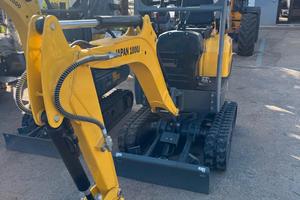 MINI ESCAVATORE 10 QUINTALI CON JOYSTICK