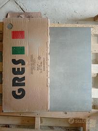 piastrelle mattonelle grigio 