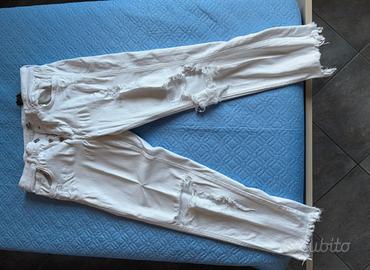 Pantaloni Zara bianchi strappati