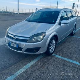 Opel Astra 1.9 CDTI 120CV Station Wagon Enjoy